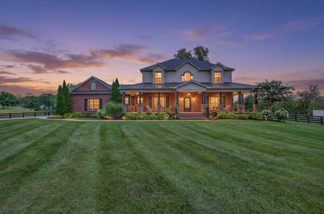 6738 Flat Creek Rd, College Grove, TN 37046
