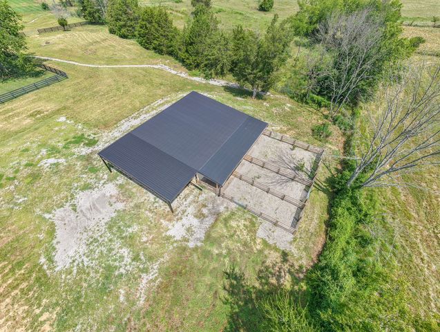 6738 Flat Creek Rd, College Grove, TN 37046