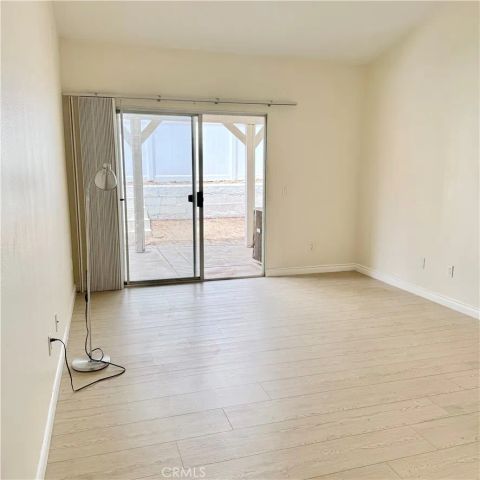 15376 Sandhurst, Fontana, CA 92336