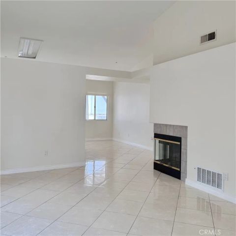 15376 Sandhurst, Fontana, CA 92336
