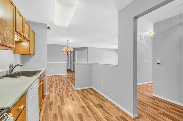 231 Legends Creek Way 102, Indianapolis, IN 46229