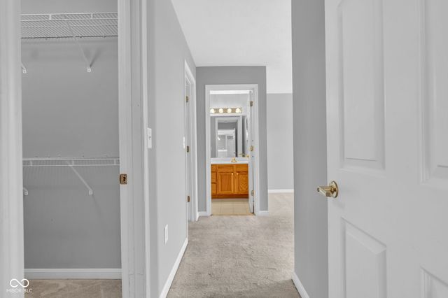 231 Legends Creek Way 102, Indianapolis, IN 46229