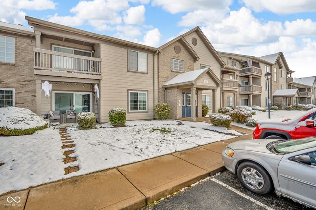 231 Legends Creek Way 102, Indianapolis, IN 46229