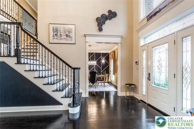 4260 West Wyndemere Circle, Lowhill Twp, PA 18078