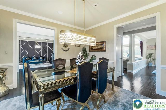 4260 West Wyndemere Circle, Lowhill Twp, PA 18078