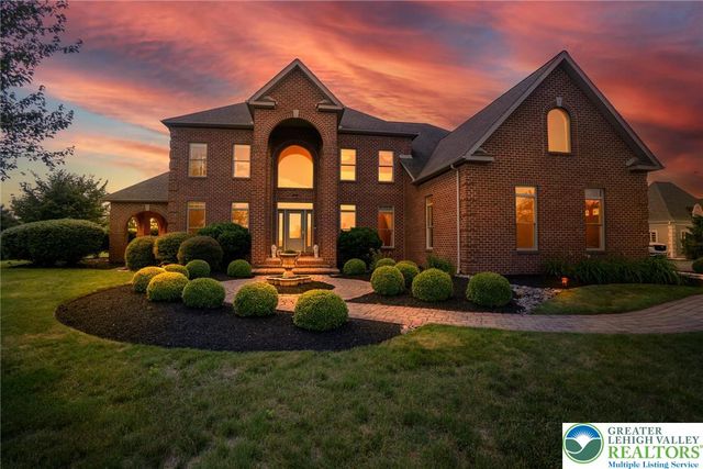 4260 West Wyndemere Circle, Lowhill Twp, PA 18078