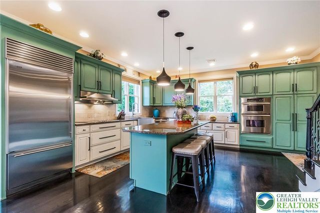 4260 West Wyndemere Circle, Lowhill Twp, PA 18078