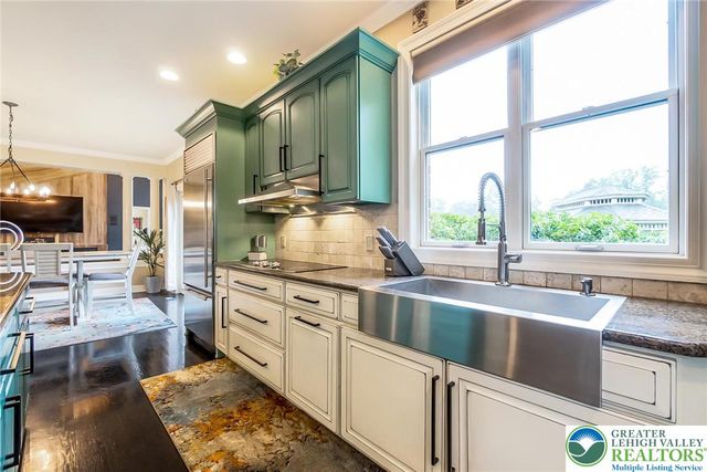 4260 West Wyndemere Circle, Lowhill Twp, PA 18078