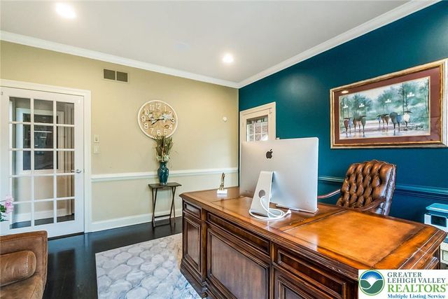 4260 West Wyndemere Circle, Lowhill Twp, PA 18078