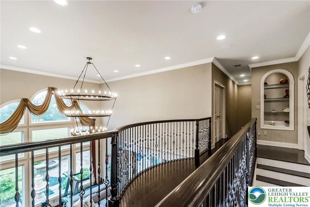 4260 West Wyndemere Circle, Lowhill Twp, PA 18078