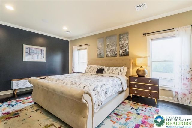 4260 West Wyndemere Circle, Lowhill Twp, PA 18078