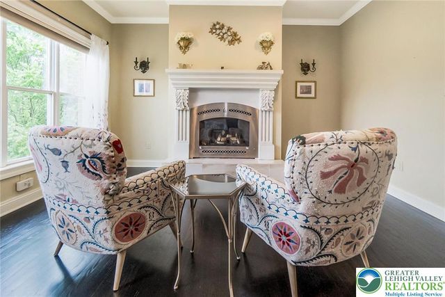 4260 West Wyndemere Circle, Lowhill Twp, PA 18078