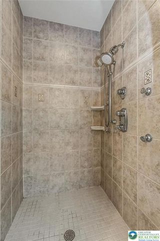 4260 West Wyndemere Circle, Lowhill Twp, PA 18078