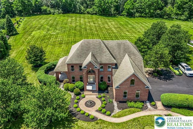 4260 West Wyndemere Circle, Lowhill Twp, PA 18078