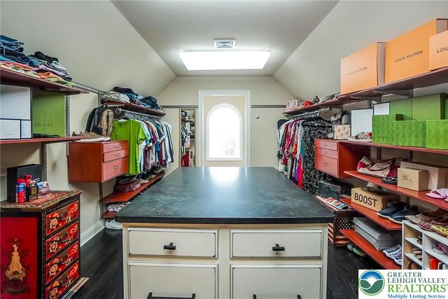 4260 West Wyndemere Circle, Lowhill Twp, PA 18078