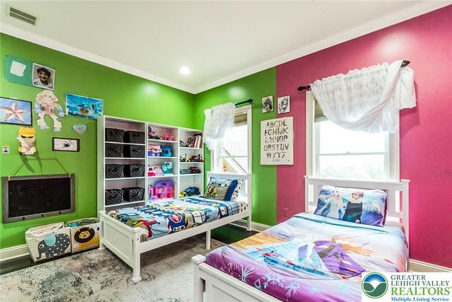 4260 West Wyndemere Circle, Lowhill Twp, PA 18078