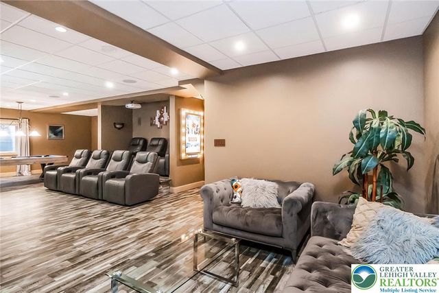 4260 West Wyndemere Circle, Lowhill Twp, PA 18078