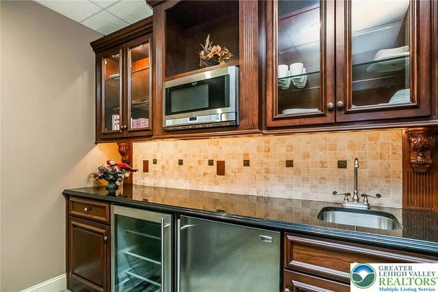 4260 West Wyndemere Circle, Lowhill Twp, PA 18078