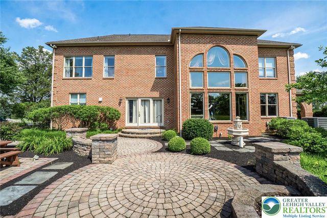 4260 West Wyndemere Circle, Lowhill Twp, PA 18078