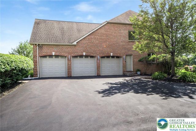 4260 West Wyndemere Circle, Lowhill Twp, PA 18078