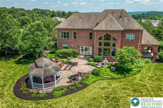 4260 West Wyndemere Circle, Lowhill Twp, PA 18078