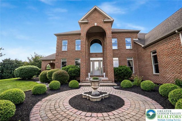 4260 West Wyndemere Circle, Lowhill Twp, PA 18078