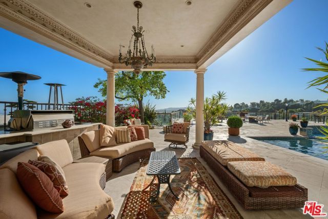 1575 Alexis Place, Beverly Hills, CA 90210