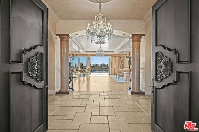 1575 Alexis Place, Beverly Hills, CA 90210