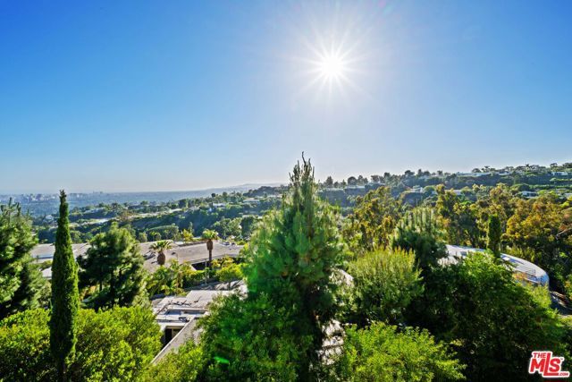 1575 Alexis Place, Beverly Hills, CA 90210