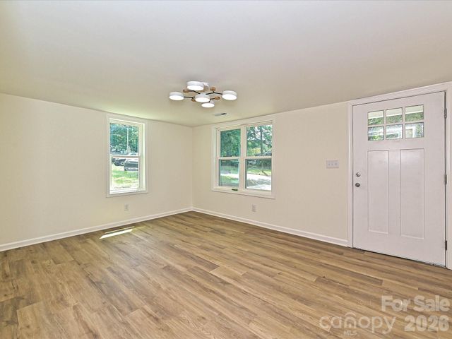 1228 Wilmington Avenue, Statesville, NC 28677