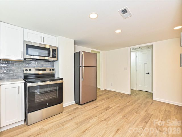 1228 Wilmington Avenue, Statesville, NC 28677