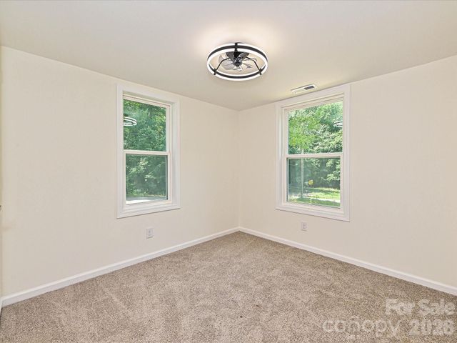 1228 Wilmington Avenue, Statesville, NC 28677