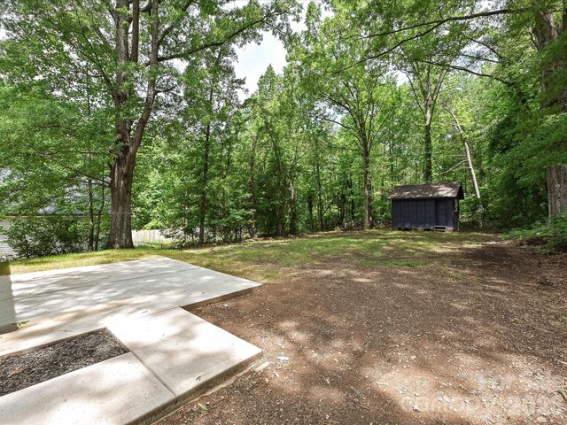 1228 Wilmington Avenue, Statesville, NC 28677