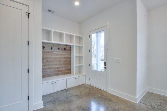 904 Burchwood Ave, Nashville, TN 37216