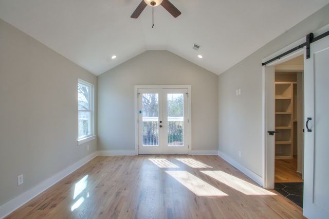 904 Burchwood Ave, Nashville, TN 37216