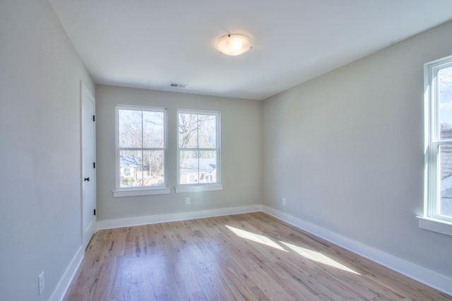 904 Burchwood Ave, Nashville, TN 37216