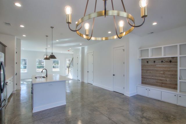 904 Burchwood Ave, Nashville, TN 37216