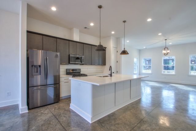 904 Burchwood Ave, Nashville, TN 37216