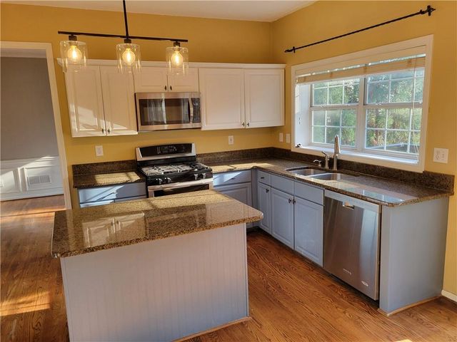 3925 Barberry Court, Cumming, GA 30041