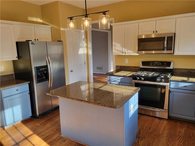 3925 Barberry Court, Cumming, GA 30041