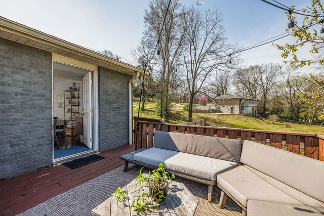 909 N Graycroft Ave, Madison, TN 37115