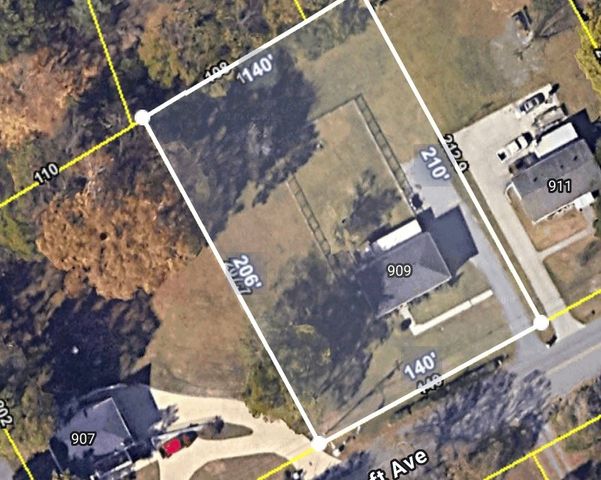 909 N Graycroft Ave, Madison, TN 37115