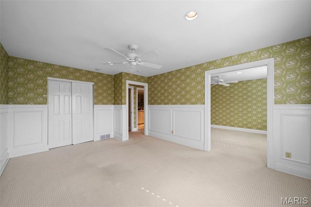 13456 Thornhill Drive, Town And Country, MO 63131