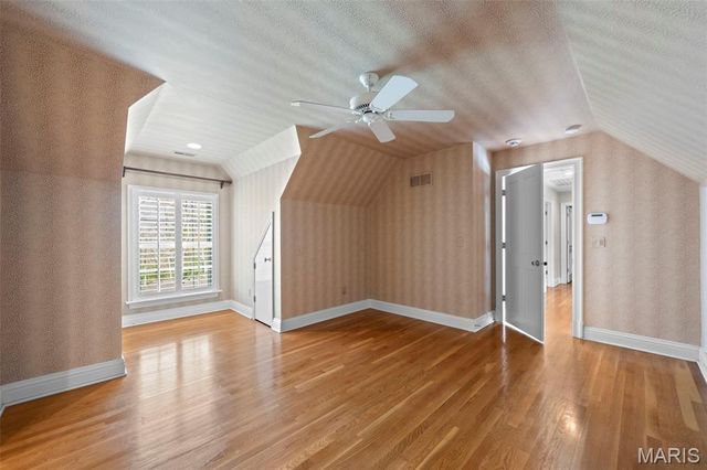 13456 Thornhill Drive, Town And Country, MO 63131