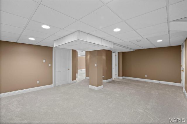13456 Thornhill Drive, Town And Country, MO 63131