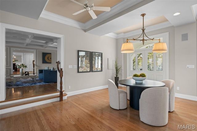 13456 Thornhill Drive, Town And Country, MO 63131
