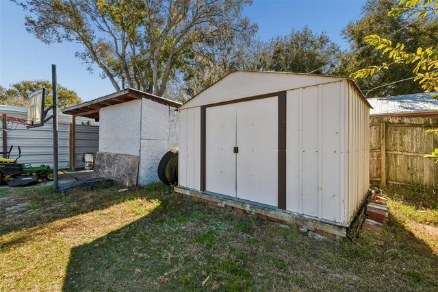 2109 OAKLAND DRIVE, Brandon, FL 33510