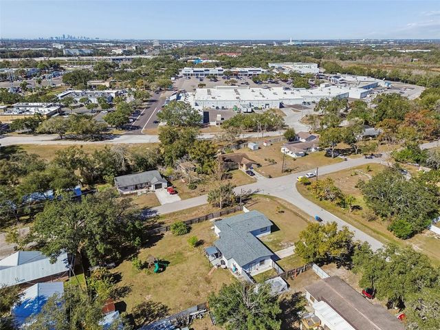 2109 OAKLAND DRIVE, Brandon, FL 33510