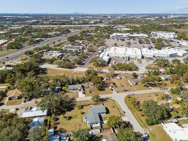 2109 OAKLAND DRIVE, Brandon, FL 33510