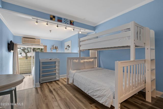 602 W Fort Macon Road 115, Atlantic Beach, NC 28512